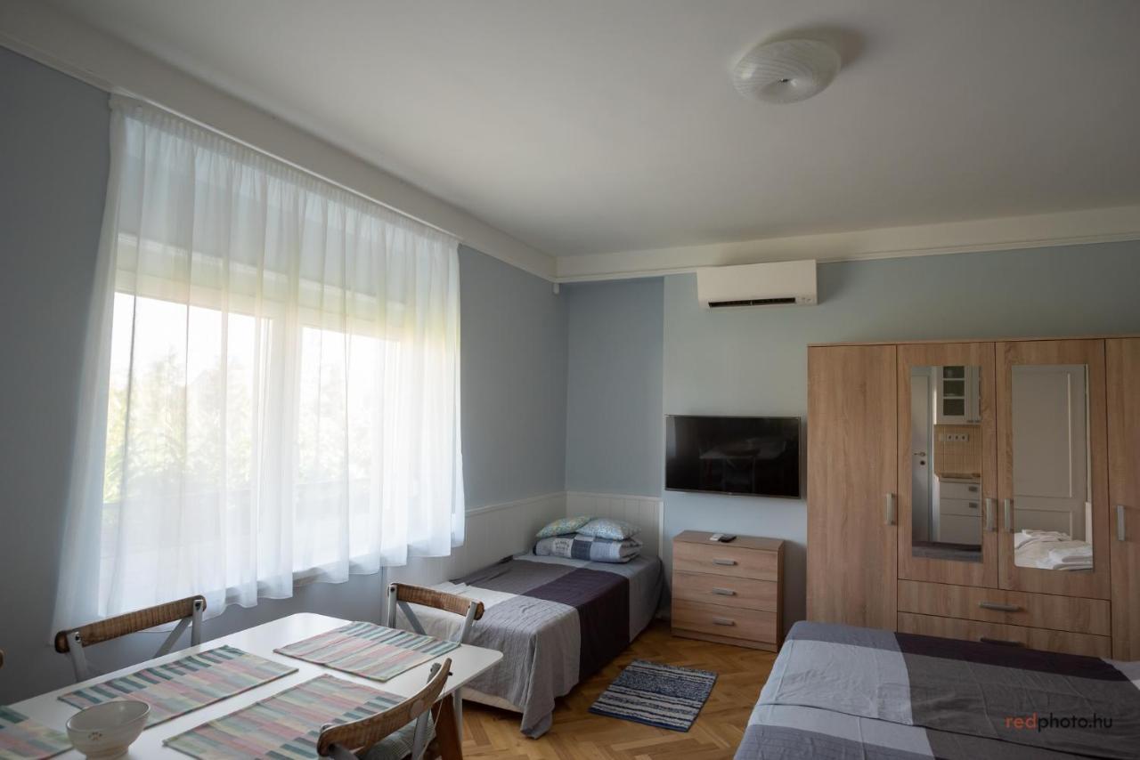 Zefir Apartments Balatonfured Exterior photo